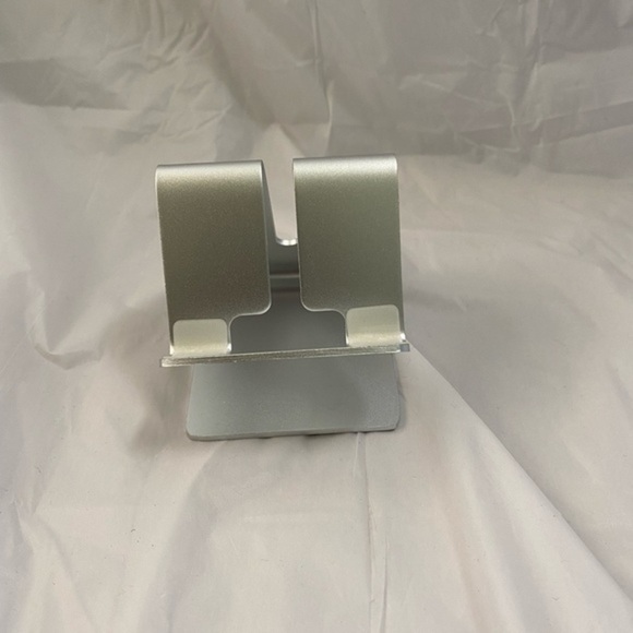 Mobile Phone Desktop Support Tablet iPad Holder - Picture 5 of 8